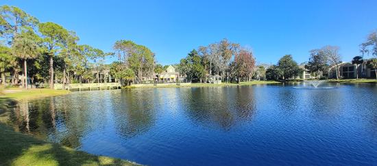 Breakers Apartments